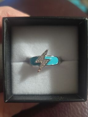 New With Box Ryze Match Maker Ring Size 7.